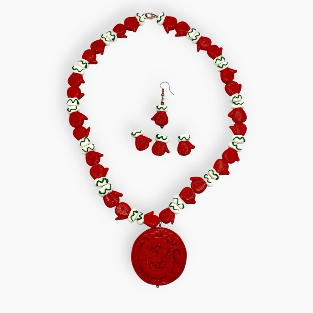 Vintage Cinnabar Dragon Pendant Beaded Necklace Christmas Glass Mitten Beads